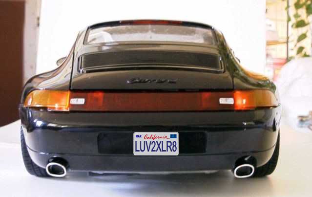 photo PorscheRearViewLow.jpg