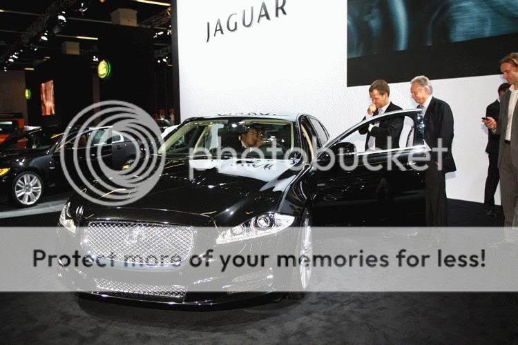 2670_9580_Jaguar_XJ_12.jpg
