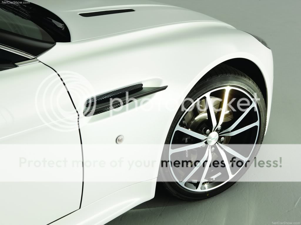 Aston_Martin-V8_Vantage_N420_201-6.jpg