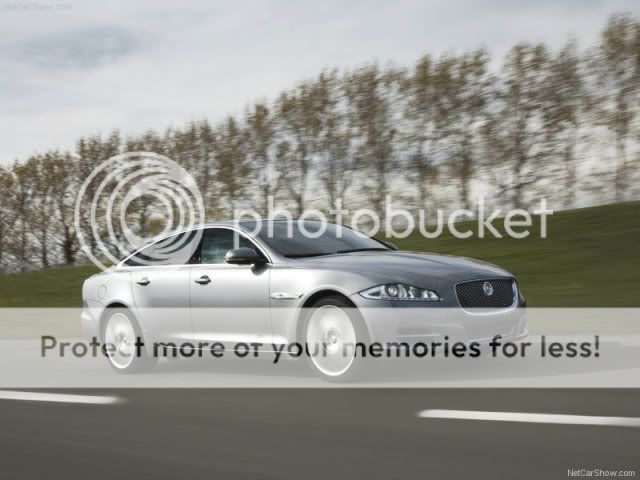 Jaguar-XJ_2010_800x600_wallpaper_08.jpg