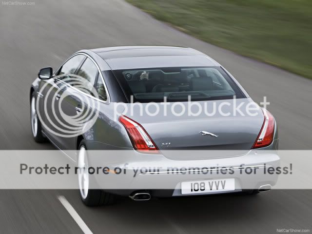 Jaguar-XJ_2010_800x600_wallpaper_15.jpg