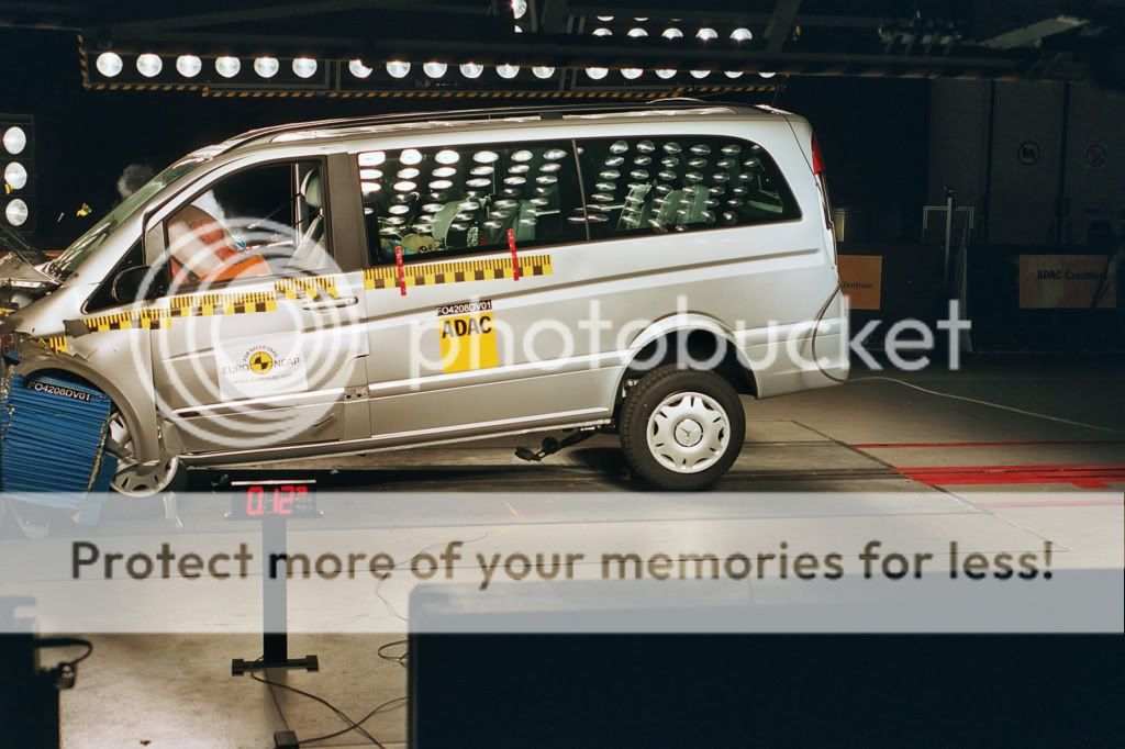 MERCEDES-Viano_Front.jpg