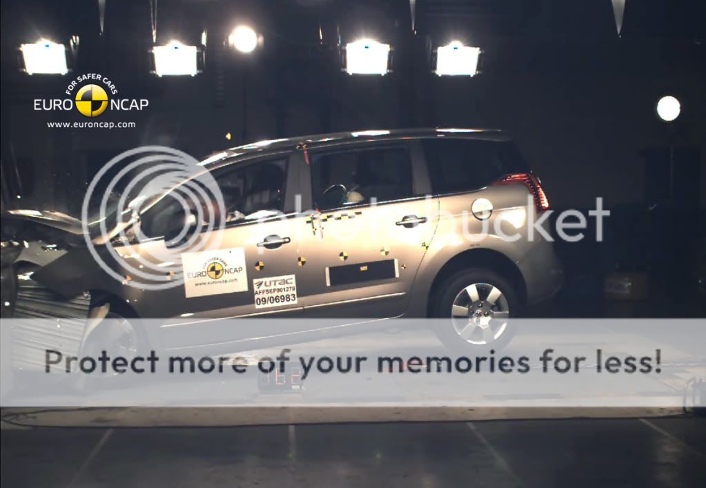 Peugeot_5008_2009_Front---0-19a9c8c.jpg