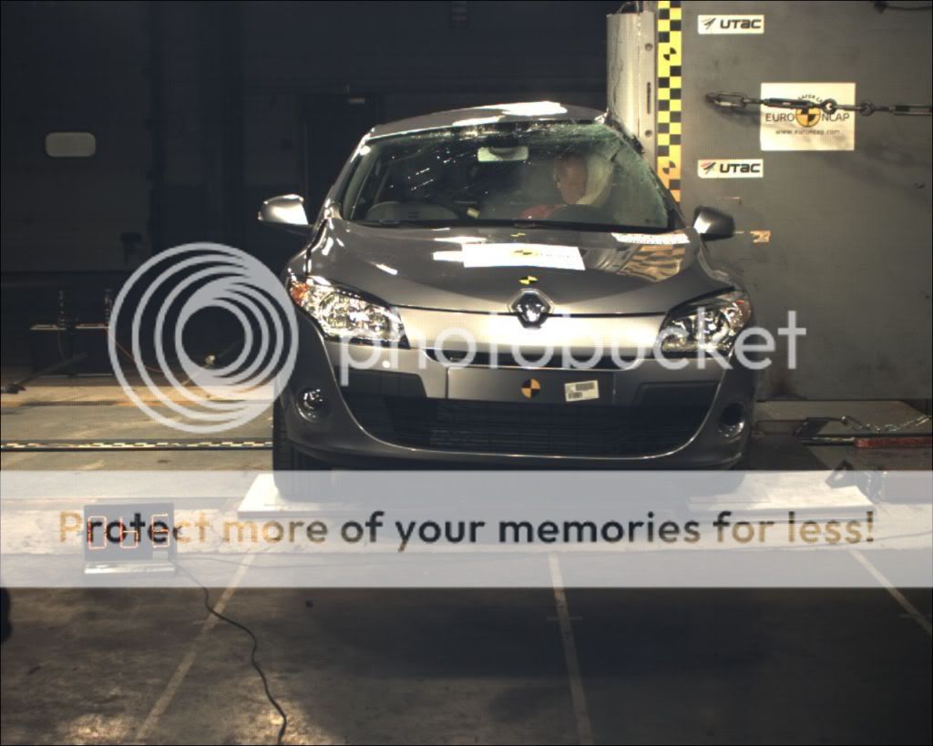 RENAULT-Megane_Pole.jpg