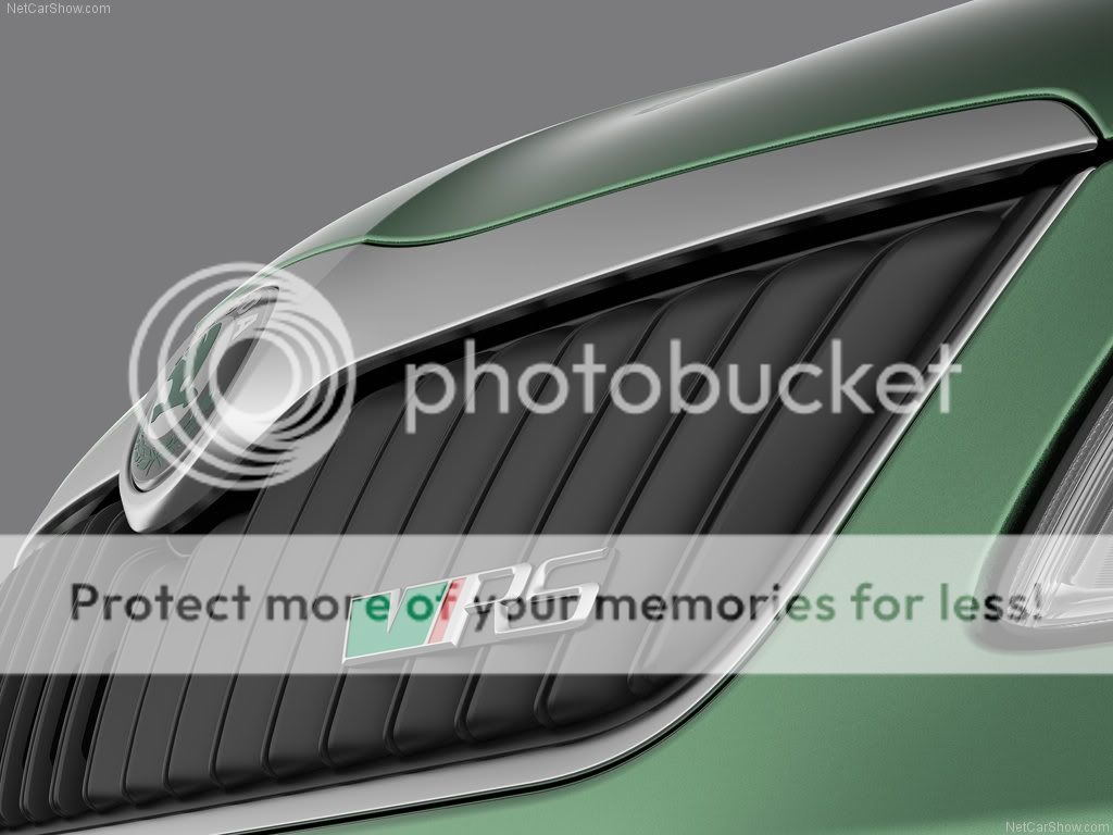 Skoda-Fabia_RS_2011_1024x768_wal-1.jpg