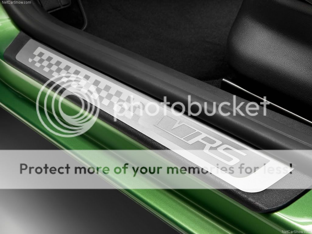 Skoda-Fabia_RS_2011_1024x768_wal-2.jpg