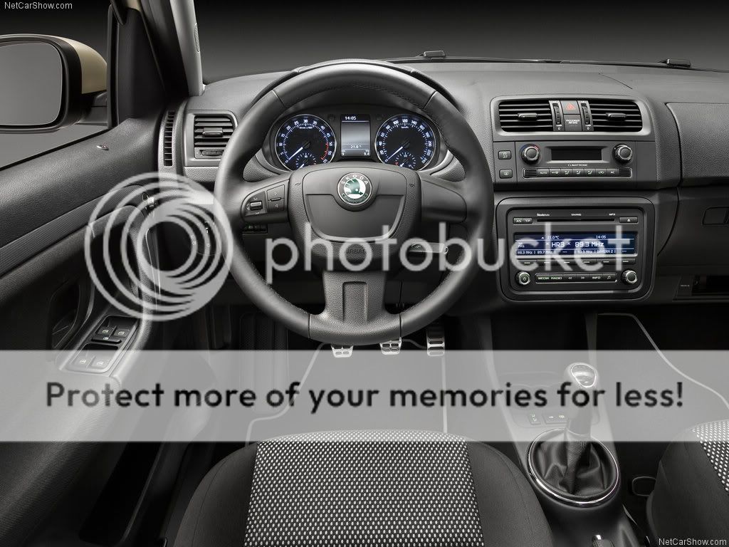 Skoda-Roomster_Scout_2011_1024x768_.jpg