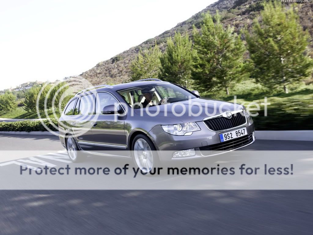 Skoda-Superb-Estate-79.jpg