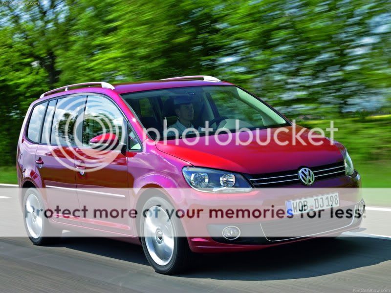 Volkswagen-Touran_2011_1024x768_-3.jpg