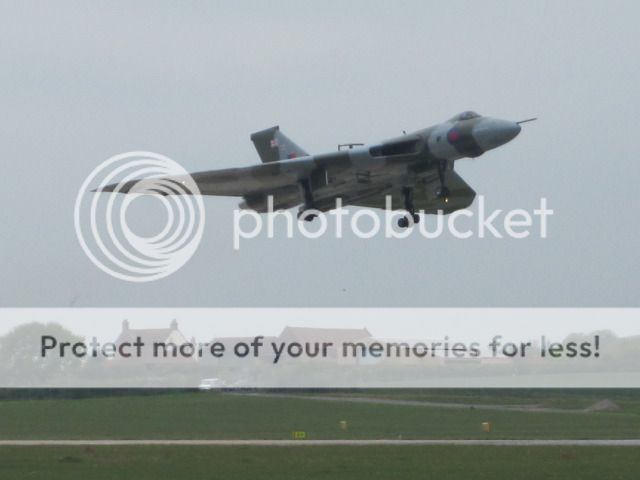 http://i535.photobucket.com/albums/ee359/aeropark/55820thMay013.jpg