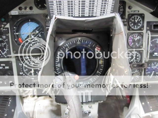 http://i535.photobucket.com/albums/ee359/aeropark/779andNewarksviggen011.jpg