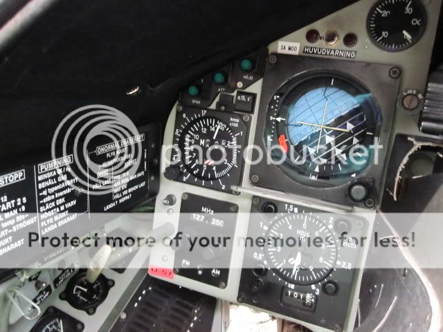 http://i535.photobucket.com/albums/ee359/aeropark/779andNewarksviggen014.jpg