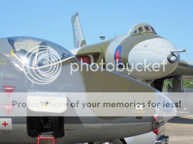 http://i535.photobucket.com/albums/ee359/aeropark/779moveforcockpitfest2012019.jpg