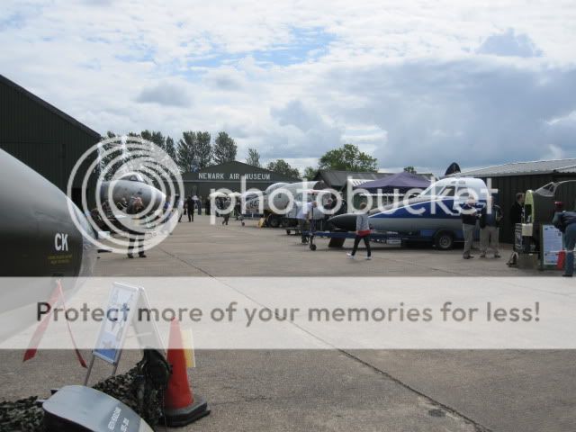 http://i535.photobucket.com/albums/ee359/aeropark/Cockpit-fest2011018.jpg