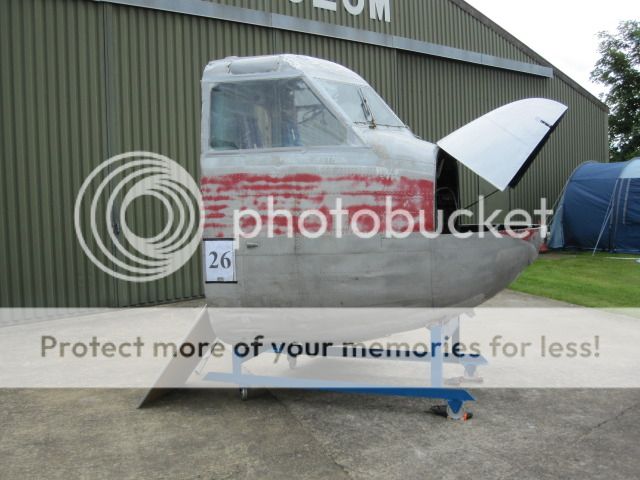 http://i535.photobucket.com/albums/ee359/aeropark/cockpit-Fest2012069.jpg