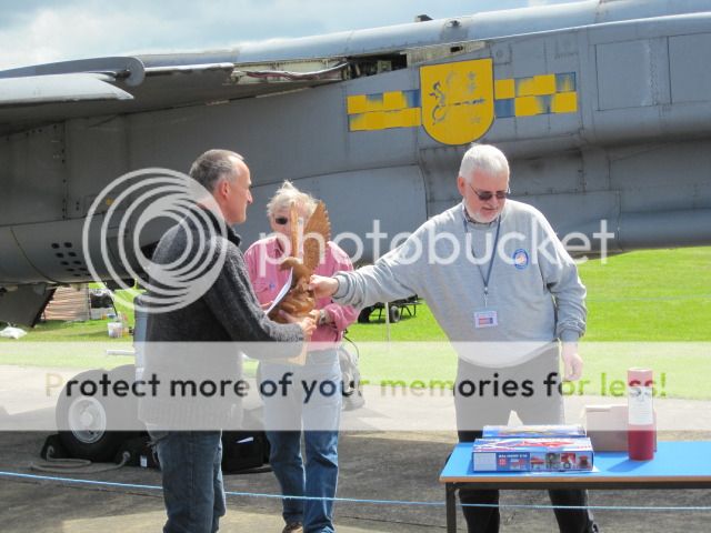 http://i535.photobucket.com/albums/ee359/aeropark/cockpit-Fest2012075.jpg