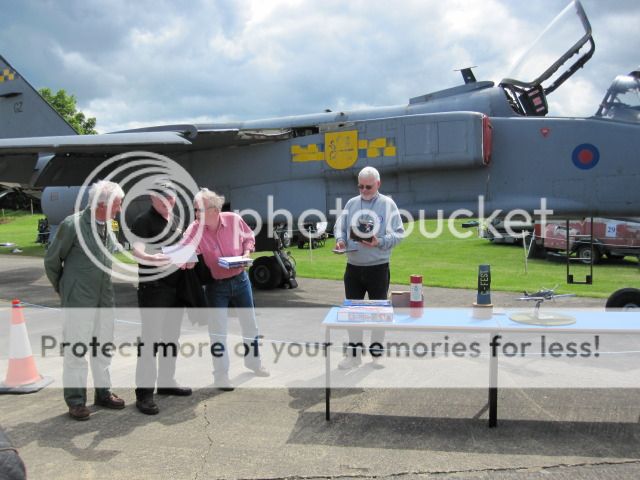 http://i535.photobucket.com/albums/ee359/aeropark/cockpit-Fest2012076.jpg